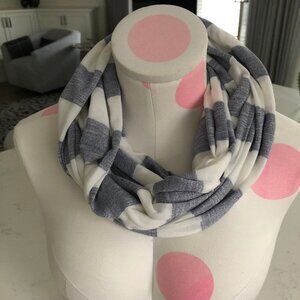 Levis Xtra Lg Stripped Infinity Scarf in Denim Blue + White Sz OS no fabric tag